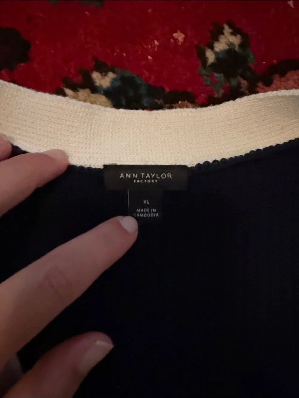 Ann Taylor Women’s Sweater duo size XL